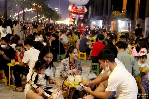 Tăng nhanh số đơn đăng ký kinh doanh trên phố đi bộ TP Vinh