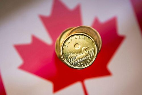 Canada thắt chặt chính sách tiền tệ để đối phó lạm phát