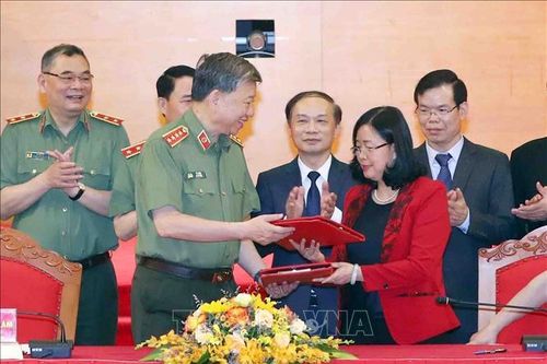 Ban Dân vận Trung ương và Bộ Công an phối hợp thực hiện công tác dân vận