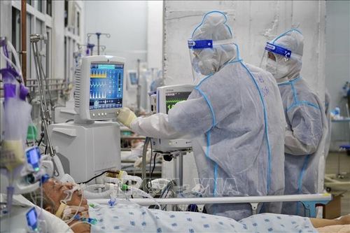 Chia sẻ kinh nghiệm điều trị bệnh nhân COVID-19 nặng