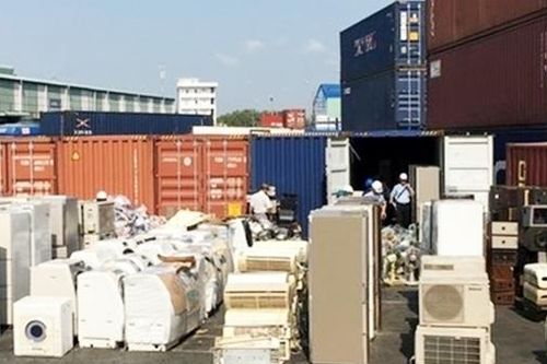 Khởi tố thêm 11 đối tượng trong vụ buôn lậu 1.282 container máy móc cũ