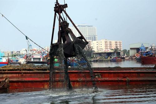 Gần 350 nghìn khối bùn ở âu thuyền Thọ Quang được nạo vét, nhận chìm như thế nào?