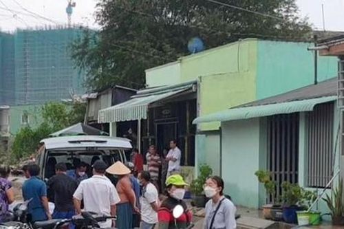 Mưa lớn ở Bình Dương làm nhiều cây gãy đổ, một nam thanh niên bị sét đánh tử vong