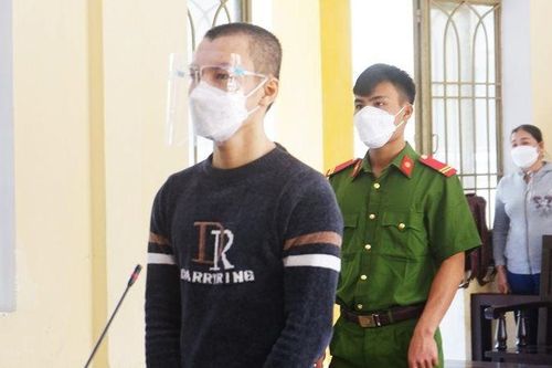 Chém bạn nhậu vì mâu thuẫn chuyện góp tiền thuốc men