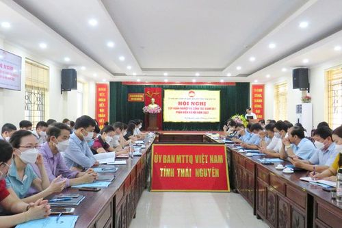 Nâng cao nghiệp vụ công tác giám sát, phản biện xã hội