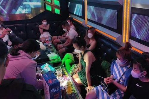 35 khách và nhân viên tại quán karaoke Thiên Kim dương tính ma túy