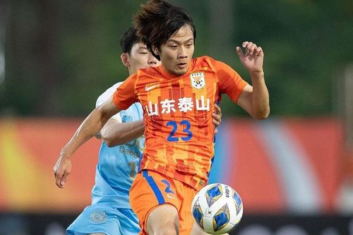 Hai đội bóng Trung Quốc thảm bại tại AFC Champions League