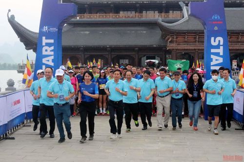 Giải Marathon vì an toàn giao thông lần thứ nhất năm 2022