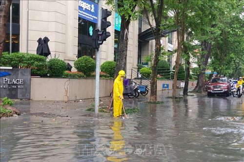 Hà Nội: Mưa lớn gây ngập tại một số khu vực nội đô