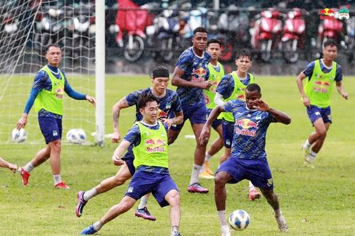18 giờ hôm nay (16-4), HAGL - Yokohama F.Marinos: Khó có bất ngờ