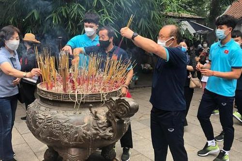 U23 Việt Nam dâng hương tại Đền Hùng, Phú Thọ