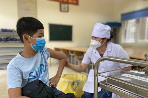 Ngày 16/4, Việt Nam có 18.474 ca nhiễm mới SARS-CoV-2, Hà Nội bắt đầu tiêm cho trẻ dưới 12 tuổi