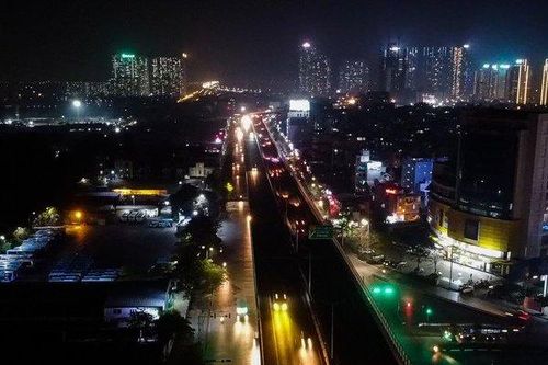 Hà Nội: Tuyến đường nghìn tỉ tối tăm không một ánh đèn đường
