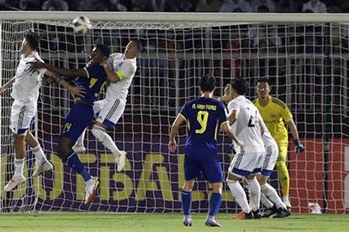 HLV Yokohama nói gì sau trận thắng trước HAGL?