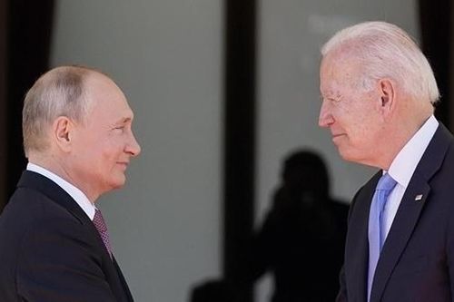 Nga, Mỹ đồng loạt hé lộ thu nhập của hai ông Putin và Biden