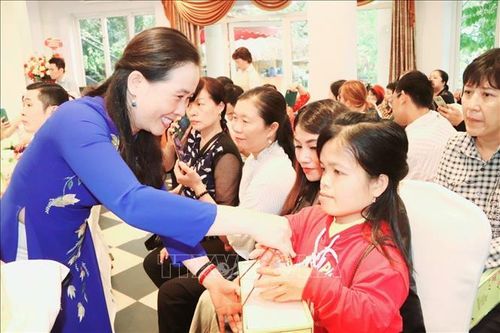 Tạo điều kiện cho phụ nữ khuyết tật vượt lên chính mình