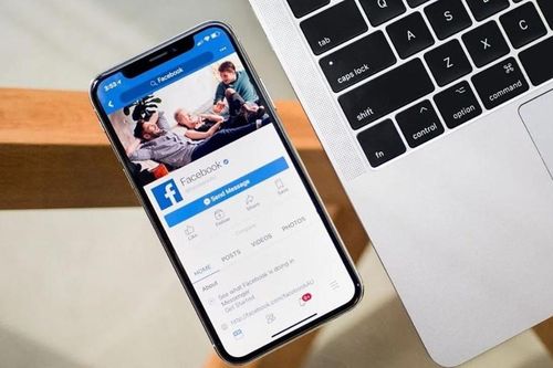 Cảnh báo hiểm họa khó lường khi kết bạn với người lạ trên Facebook