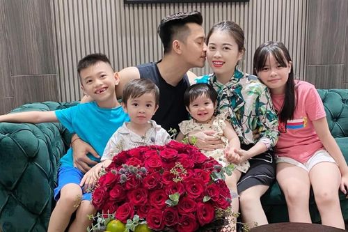Bị nghi vấn 'rạn nứt' hôn nhân với ông xã, 'hotmom 6 con' Hằng Túi nói gì?