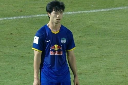 Công Phượng: HAGL xứng đáng có 1 điểm trước Yokohama thay vì thất bại