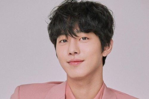Hẹn Hò Chốn Công Sở vừa kết thúc, Ahn Hyo Seop muốn đóng vai phản diện, càng ác càng tốt