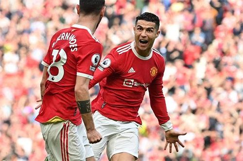 Cuộc đua vào tốp 4 Ngoại hạng Anh: Tottenham, Arsenal cùng nhau ném bỏ lợi thế, cờ đến tay Manchester United