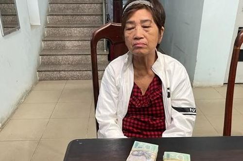 Người giúp việc dọn phòng ngủ, 'dọn' luôn 300 triệu đồng của chủ