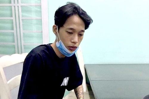 Đâm tài xế xe ôm rồi cướp tài sản