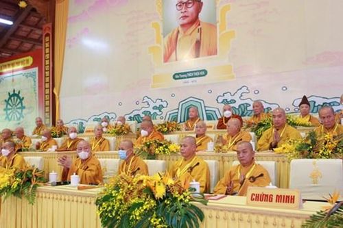 Hàng vạn lượt Phật tử dự Đại giới đàn Thiện Hoa Phật lịch 2565