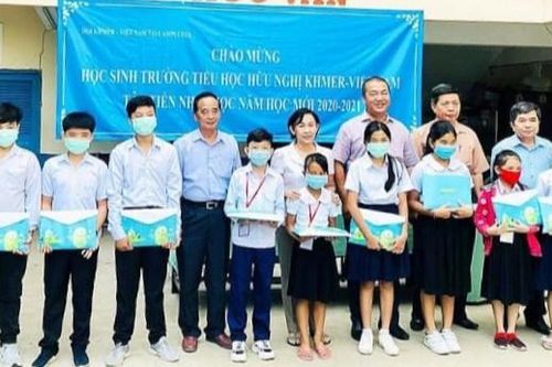 Tiếng Việt ở xứ sở chùa Tháp