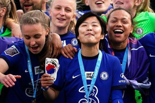 Cầu thủ Chelsea tiếc vì lỡ trận gặp đội nữ Việt Nam