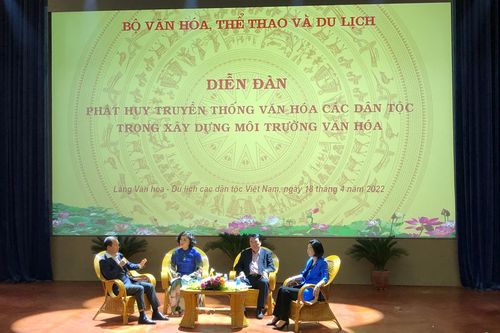 Phát huy truyền thống văn hóa các dân tộc trong xây dựng môi trường văn hóa