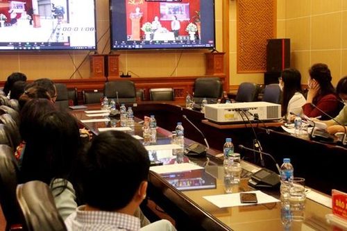 Học sinh Yên Bái thi hùng biện Tiếng Anh 'Học tập trong bối cảnh đại dịch Covid-19'