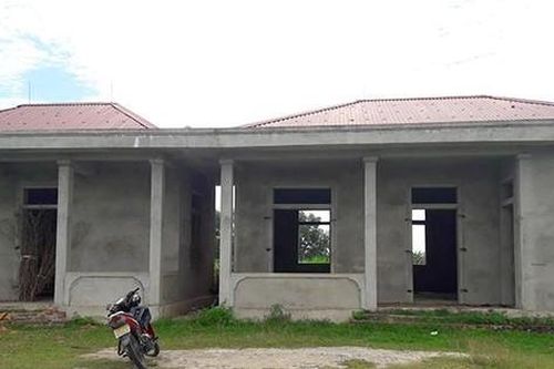 Vì sao hàng loạt nhà máy nước ở Nghệ An thi công dở dang rồi... 'đắp chiếu'?