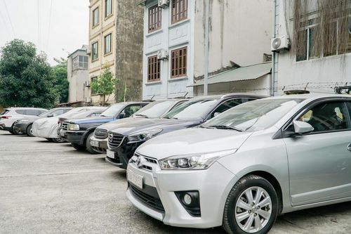 Dịch vụ cho thuê ôtô tự lái 'cháy hàng' trong kỳ nghỉ lễ 30/4-1/5