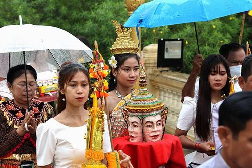 Đồng bào Khmer đón Tết Chôl Chnăm Thmây tại Hà Nội