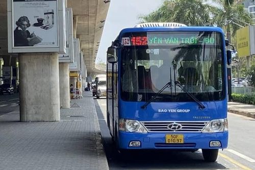 Từ ngày 18/4, xe buýt được đón khách tại làn B ga quốc nội sân bay Tân Sơn Nhất