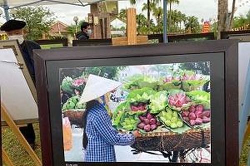 Trải nghiệm không gian 'Sen trong đời sống văn hóa Việt'