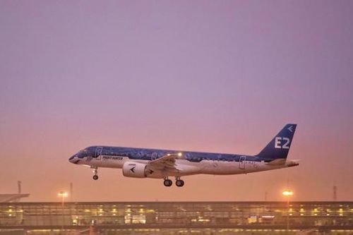 Embraer chào hàng máy bay phản lực E190-E2 tại Việt Nam