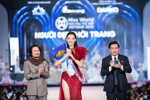 Người đẹp thời trang Miss World Vietnam 2022: Sở hữu IELTS 8.0, cao 1,85m