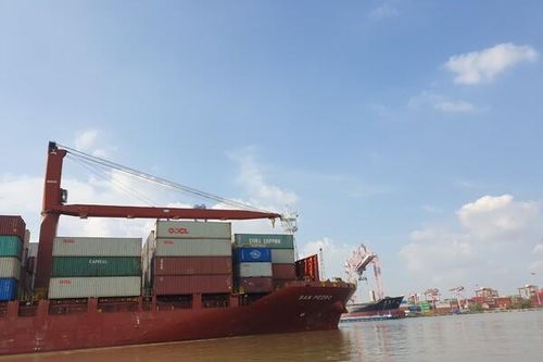 Phản hồi về việc thu phí hạ tầng cảng biển của Sở GTVT TP.HCM