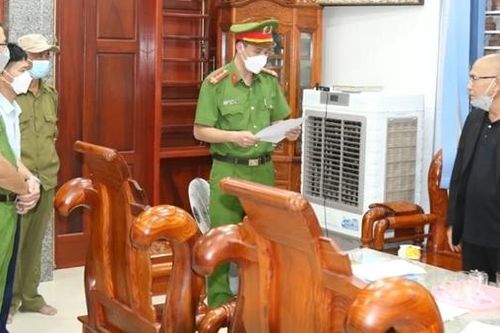 Tìm bị hại trong vụ thầy bói vẽ dự án xây nghĩa trang lừa 4,5 tỷ đồng