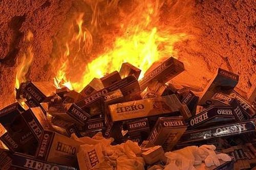 Tiêu hủy gần 1 triệu gói thuốc lá lậu