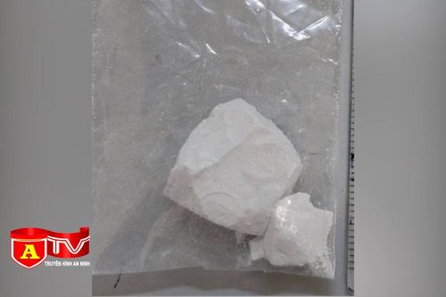 Tuần tra bắt giữ đối tượng mua bán trái phép chất ma túy
