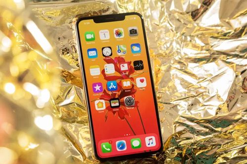 Tái chế iPhone để thu hồi vàng