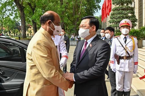 Lễ đón Chủ tịch Hạ viện Cộng hòa Ấn Độ thăm chính thức Việt Nam