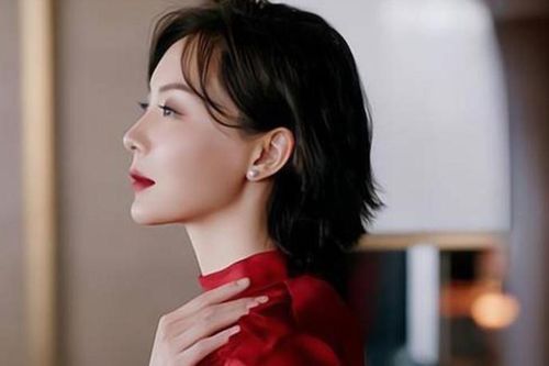 Đêm tân hôn vợ thú nhận '3 năm yêu 5 người, với ai cũng đều chung sống'
