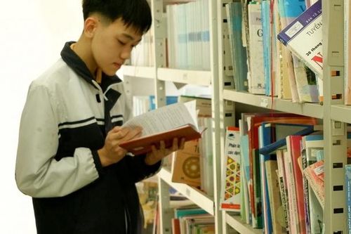 Nam sinh Bắc Cạn chuyên Văn xuất sắc giành giải Nhất quốc gia môn... Địa lí