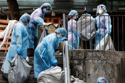 Hong Kong đối mặt 'núi' rác thải nhựa do COVID-19