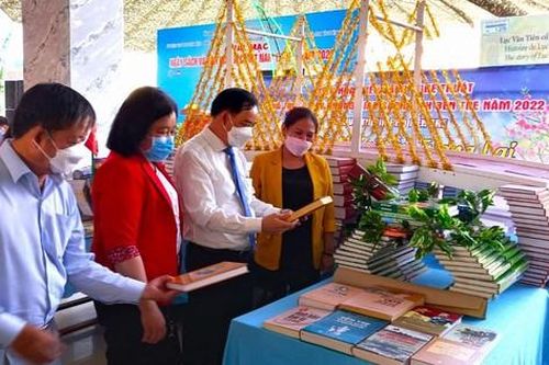 Bến Tre khai mạc 'Ngày Sách và Văn hóa đọc Việt Nam' - Nâng cao tầm quan trọng của sách trong thời đại mới