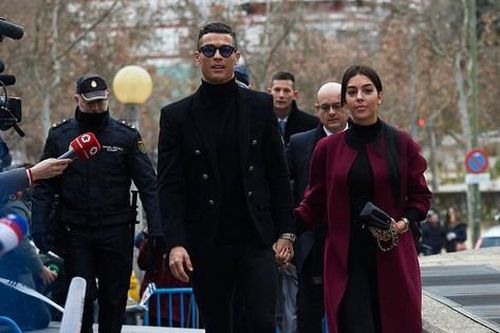 Con trai của Ronaldo qua đời